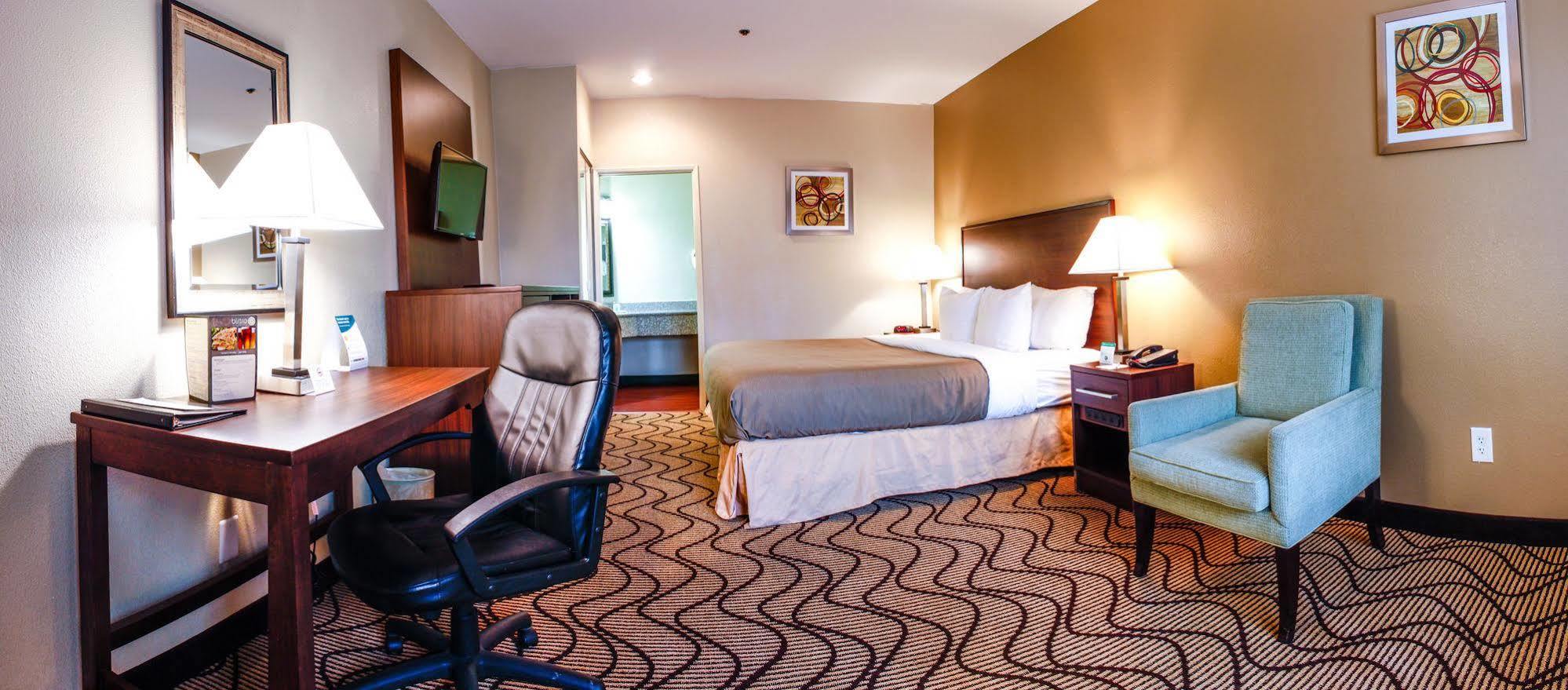 Comfort Inn & Suites Orange County John Wayne Airport Санта-Ана Екстер'єр фото