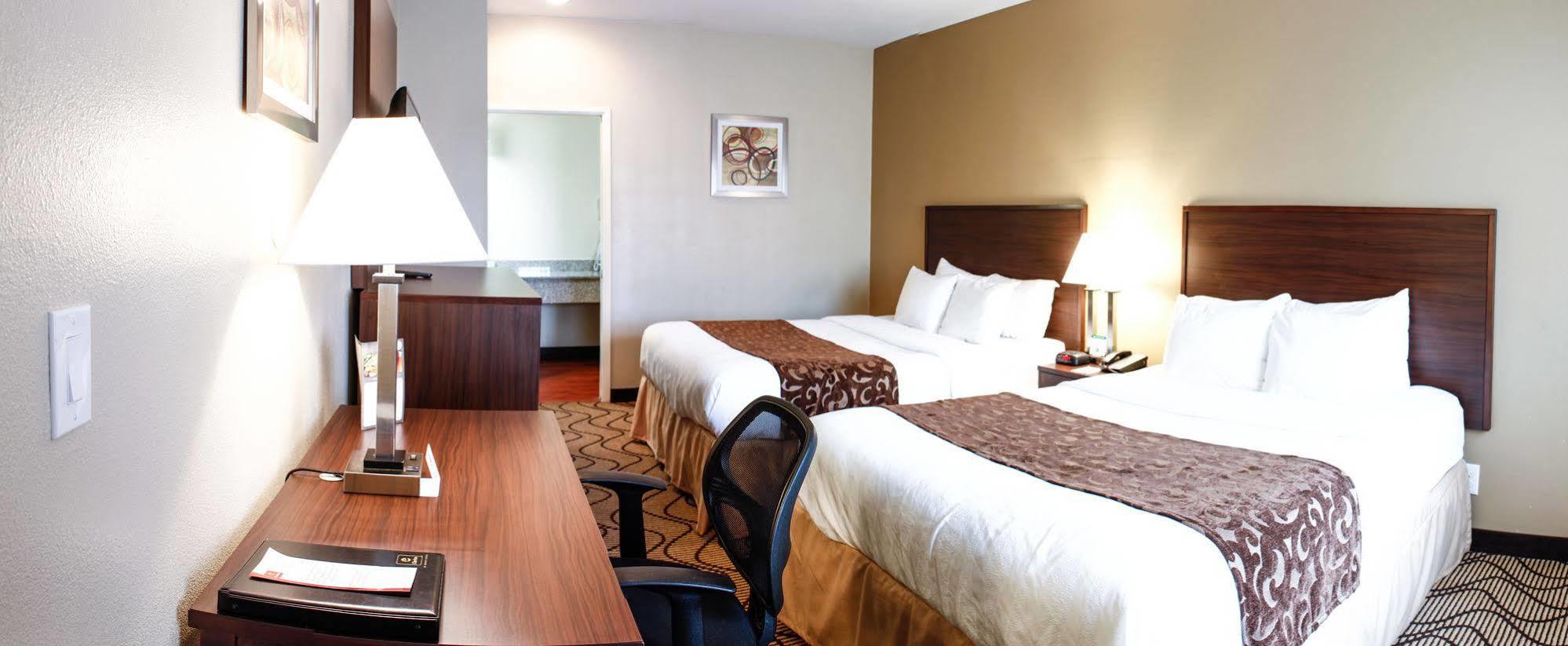 Comfort Inn & Suites Orange County John Wayne Airport Санта-Ана Екстер'єр фото